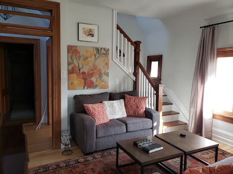 Popular Airbnb listing: Modern Victorian - 1889 Gem - 100% Renovated - WOW in Capitol Hill