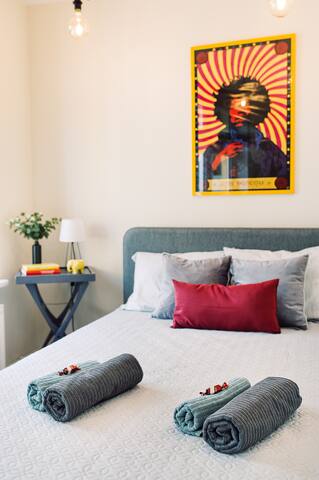 ELVIS Apt/6 guests/Self check in/3 BR/Old Riga gallery image 2