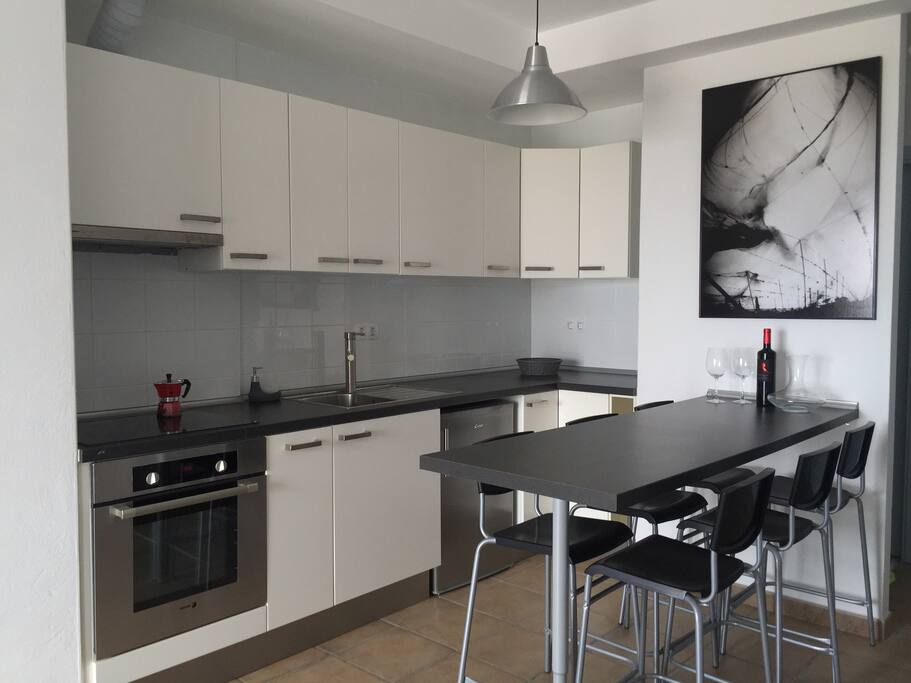 Kitchen / Cocina comedor.