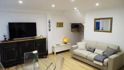 Top Airbnb: Refuge Saint-Michel 3*: quiet in the heart of the city à Arras