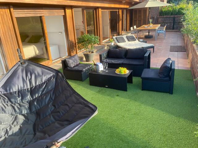 Ondarreta Beach · Singular y exclusivo gallery image 5