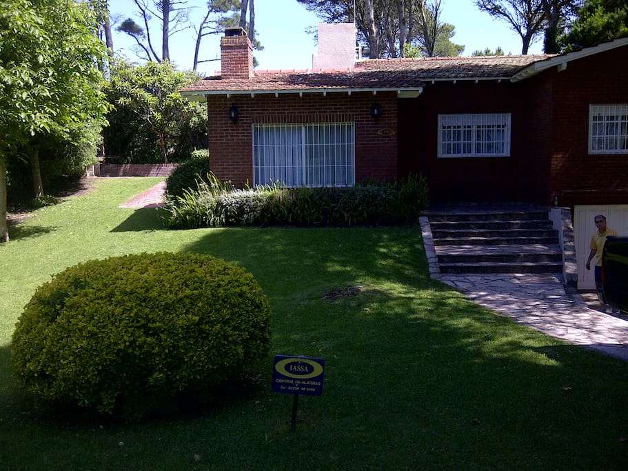 Fondo y Patio lateral