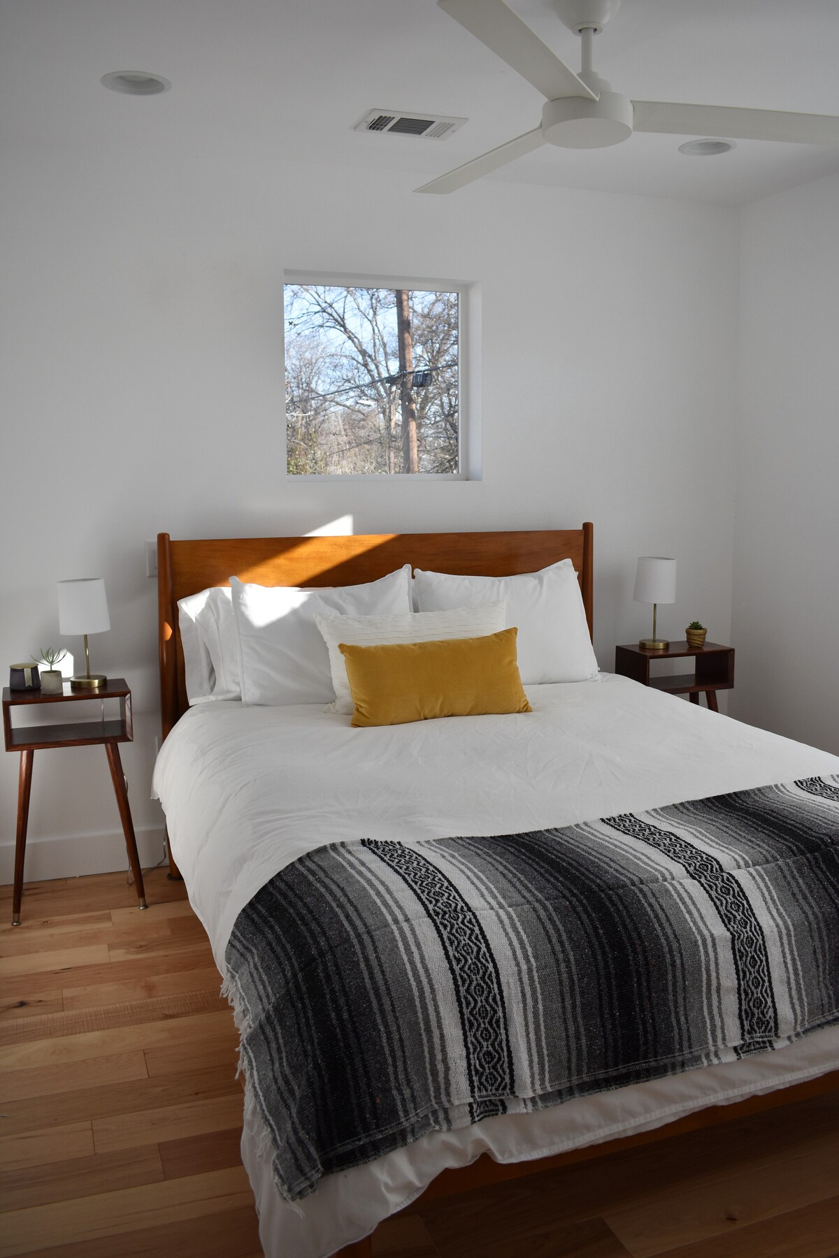 Pohodlný matrac veľkosti Queen. 