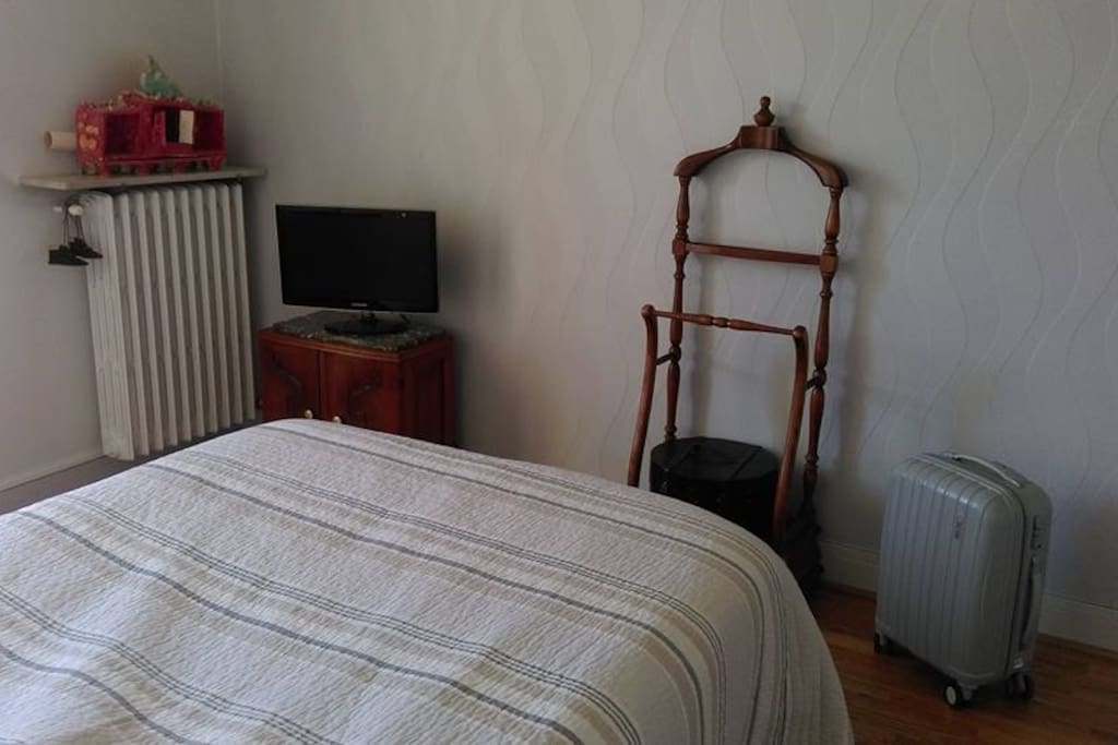 Chambre avec TV