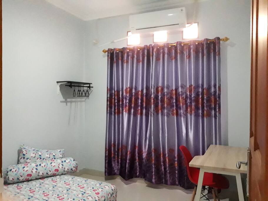 Bed room