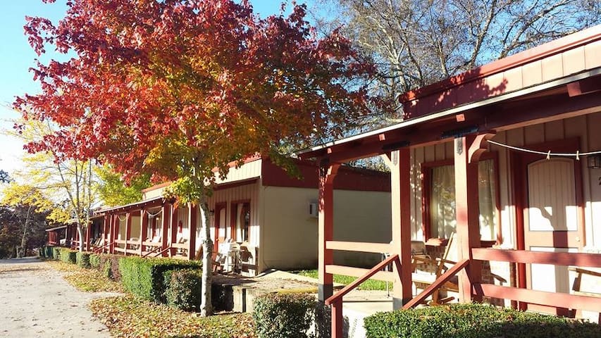 Two Bedroom Cabin At A Kimberling City Mo Resort Cabins For