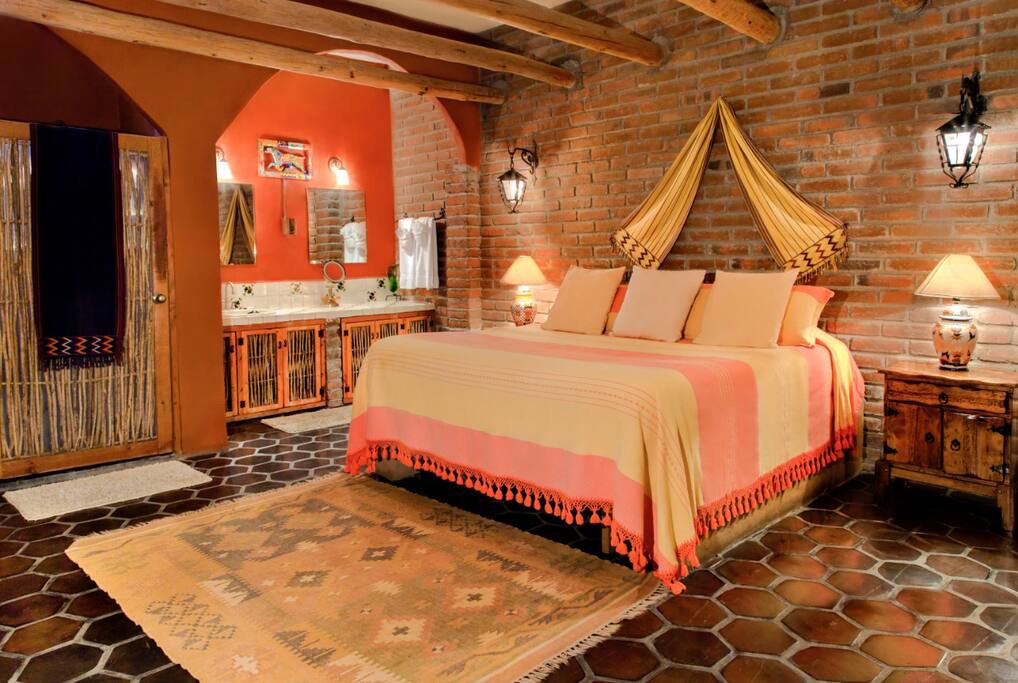 Standard room with A/C