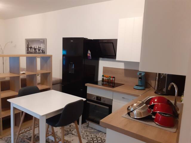 Airbnb Cavaillon Vacation Rentals Places To Stay Provence Alpes Cote D Azur France