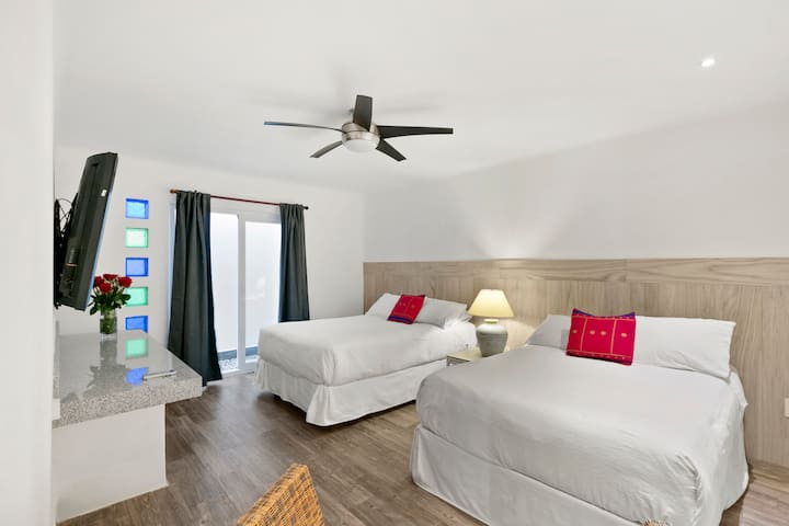 Schlafzimmer 1