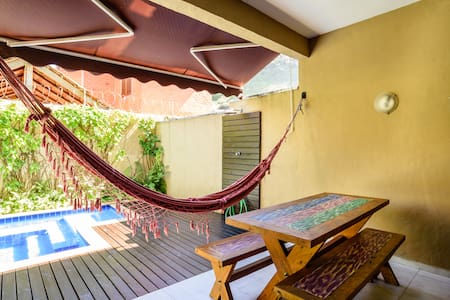 LINDA CASA EM JUQUEHY COM PISCINA PRIVATIVA