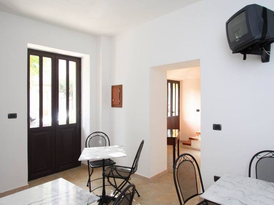 ingresso e sala in comune