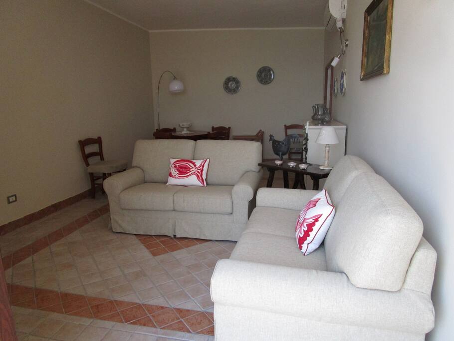 Living/dining room