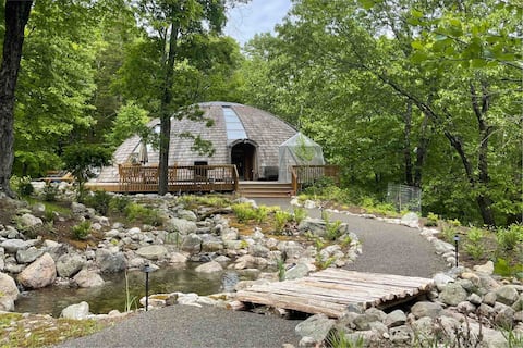Dome Compound - Hot Tub, Piano + Rock-Climbing Gym