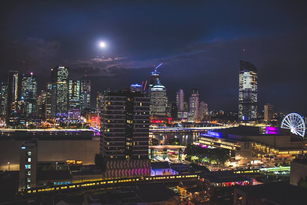 Stunning Brisbane city & river view from the apartment