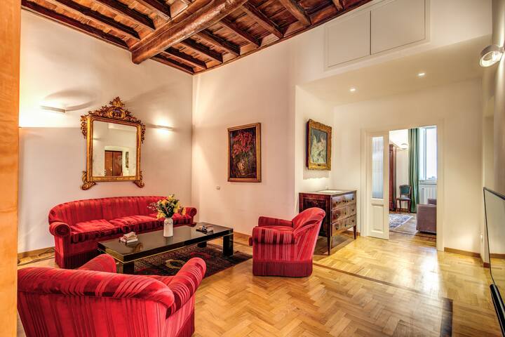 Three double bedrooms in the Trevi Fountain gallery image 4