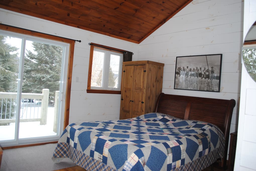 Chambre avec entrée privée et balcon