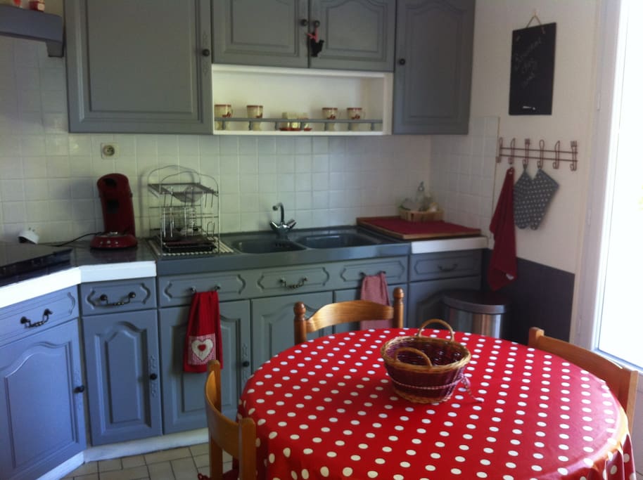 Cuisine equipée avec Lave-vaisselle