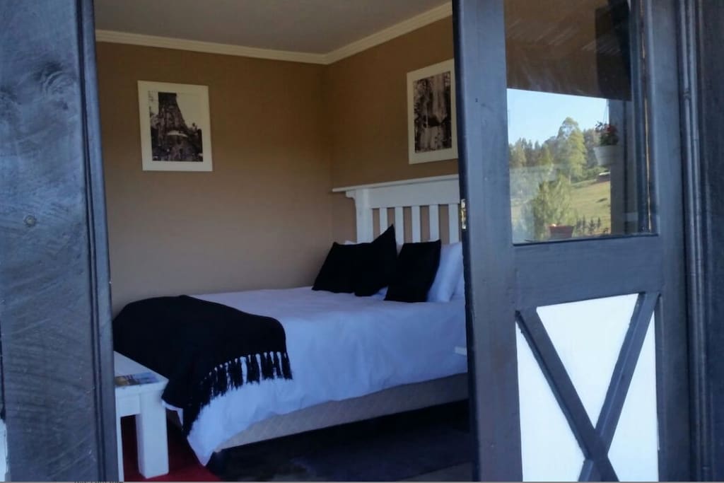 Double En-Suite Room with Private Entrance