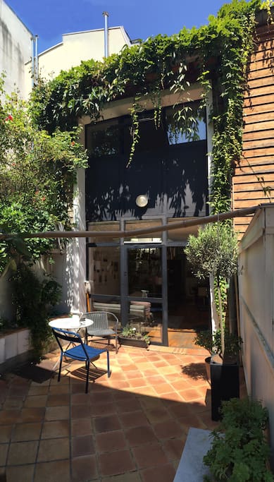 Sunny private courtyard, room window on the first floor
