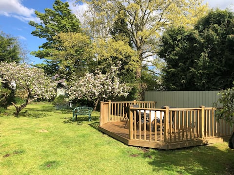 Double room in cosy home, lisburn road