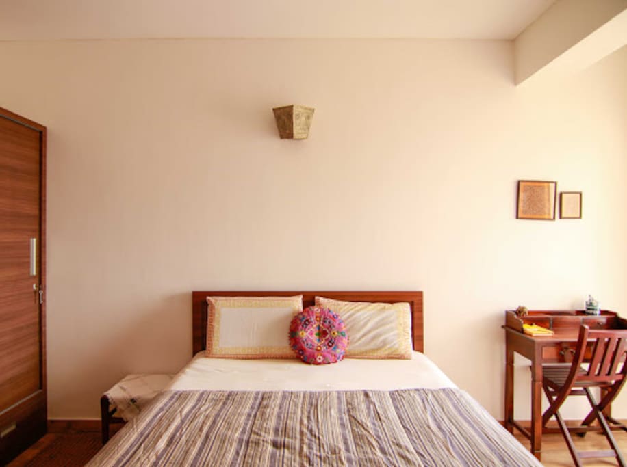 Bedroom.......