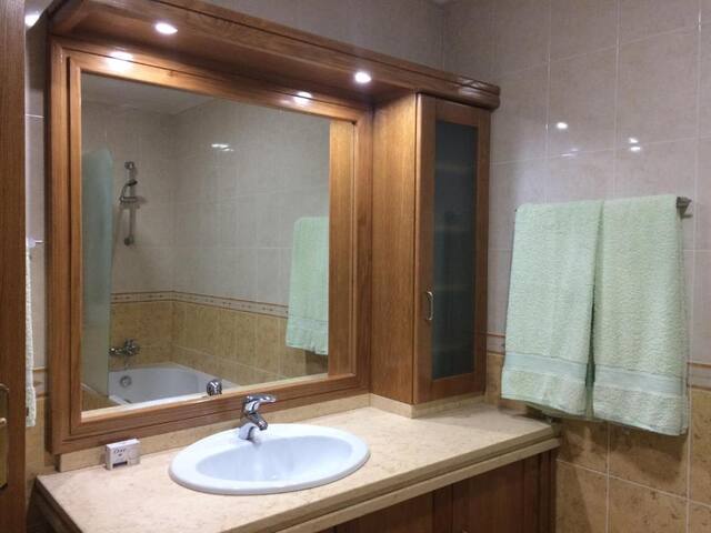 S Miguel AL gallery image 4