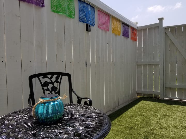 La Vernia Vacation Rentals & Homes Texas, United States Airbnb