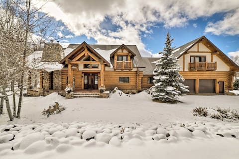 Beautiful Riverfront Log Home W/Hot Tub