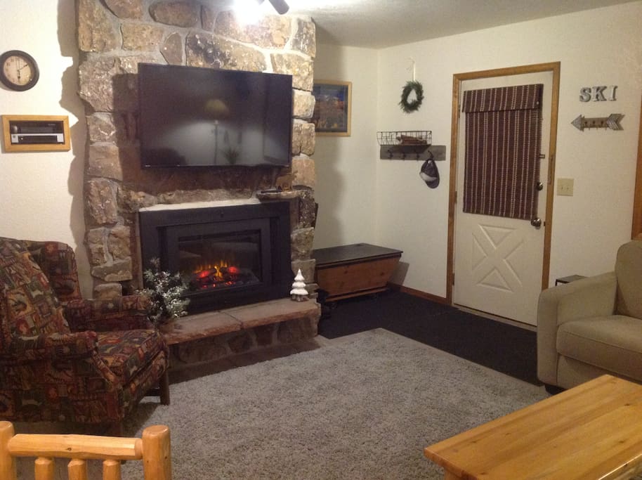 Smart TV and entry nook