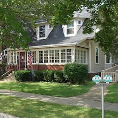 Geneva+Street+Inn+in+Maple+Park+Historic+District