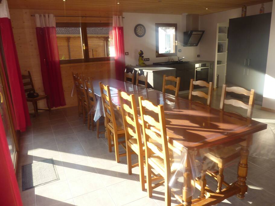 Table pour 12 personnes