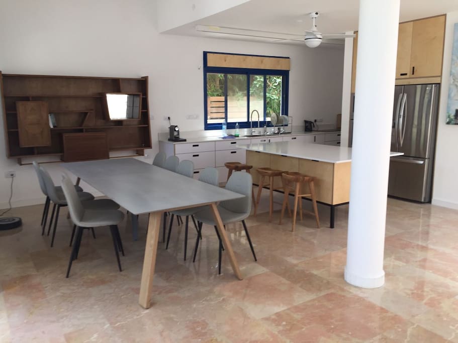 Kitchen and Dinning Area