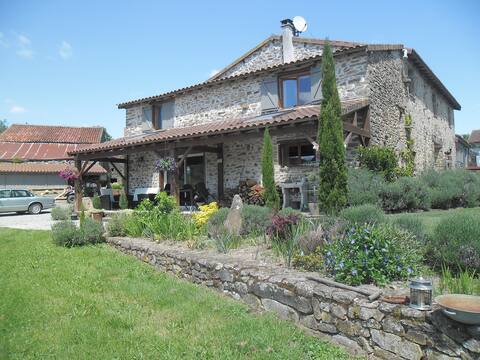 farmhouse lodge
