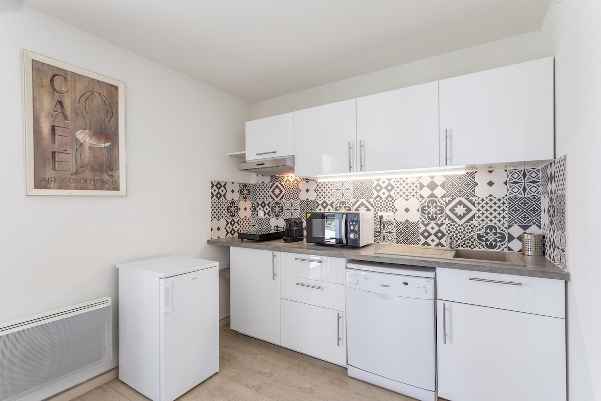 Propriété Airbnb réussie: LARGE NEW STUDIO 45 M2 + TERRACE 20 M2 south-facing à Anglet