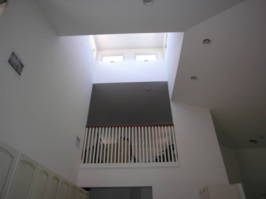 Huge Ceilings plenty of space