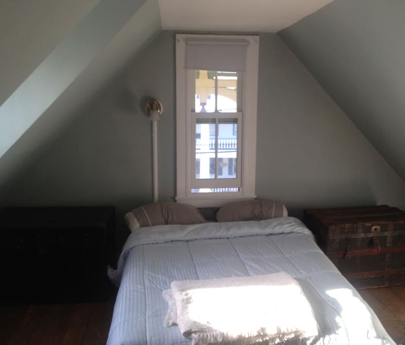 3rd Floor Front Bedroom