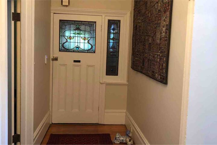 Spacious home in hip location gallery image 2