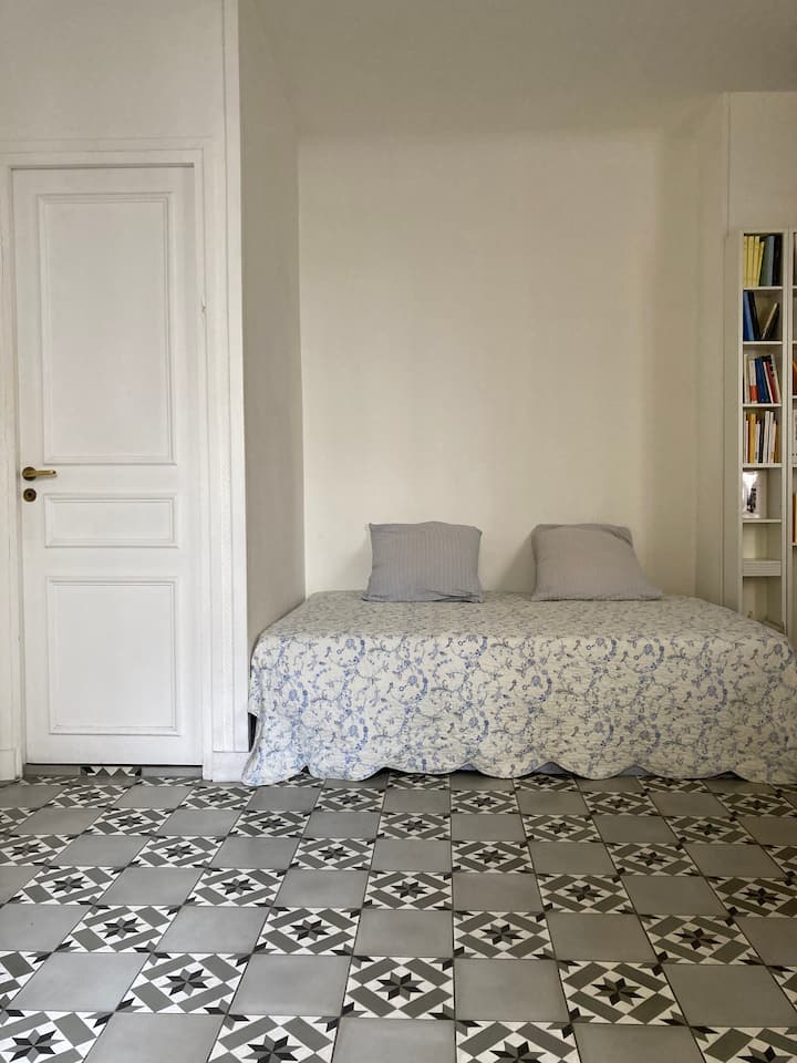 Dvojposteľ zakúpená v apríli 2023.