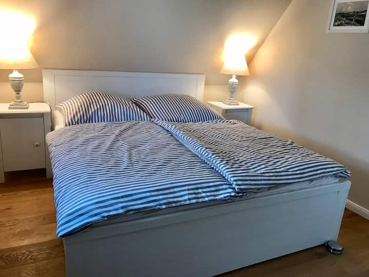 Chumba cha kwanza cha kulala