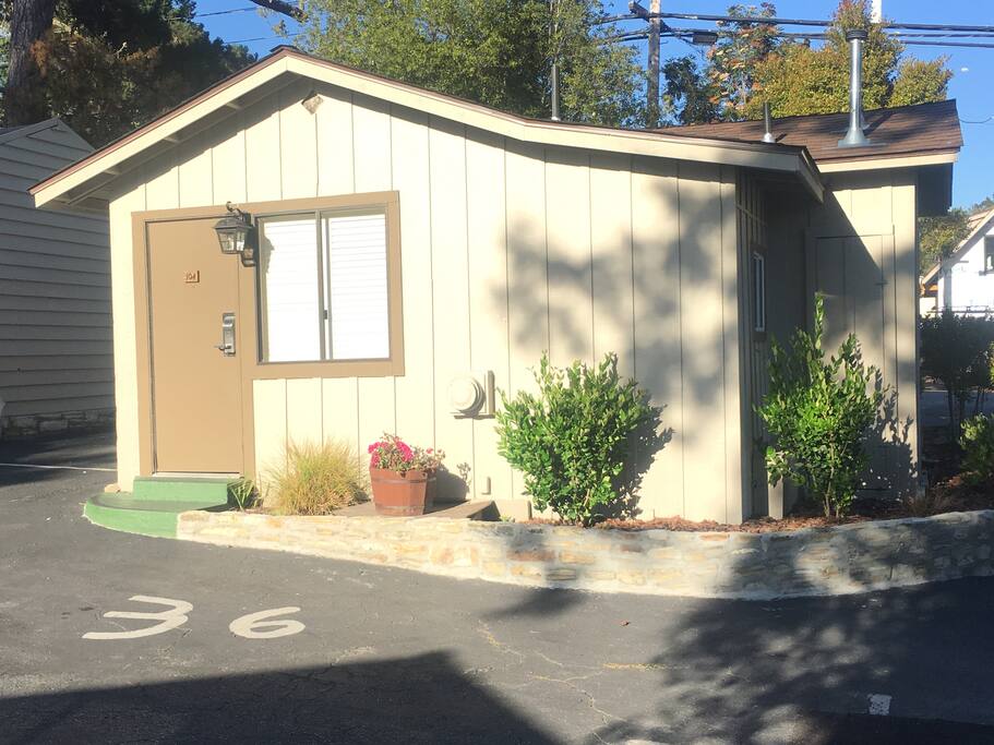 PRIVATE COTTAGE