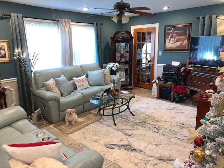 The William And Mary Suite~with Private Bath (New) - Hampton, VA