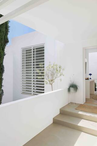 Design Beach House. Aiguablava. Only Adults gallery image 2