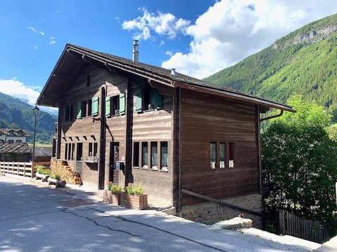 Popular Airbnb listing: Cosy chalet in the heart of Evolène in Evolène