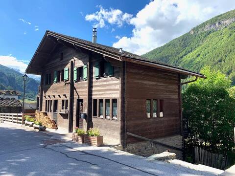 Cosy chalet in the heart of Evolène