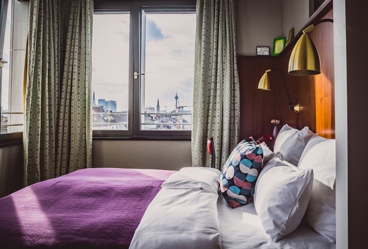 M Studio ++ 70ies design and cozy sleeps in Düsseldorf Downtown