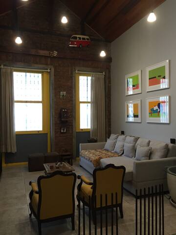 Casa confortável, 3 quadras do metrô. gallery image 2