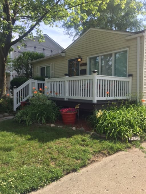 Enjoy cocktails or coffee on the beautiful front porch. Walk two houses down to a community park with a roller hockey rink, basketball courts, soccer fields and a play set.