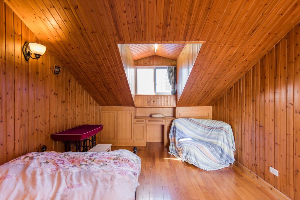 Bedroom 4, upstairs