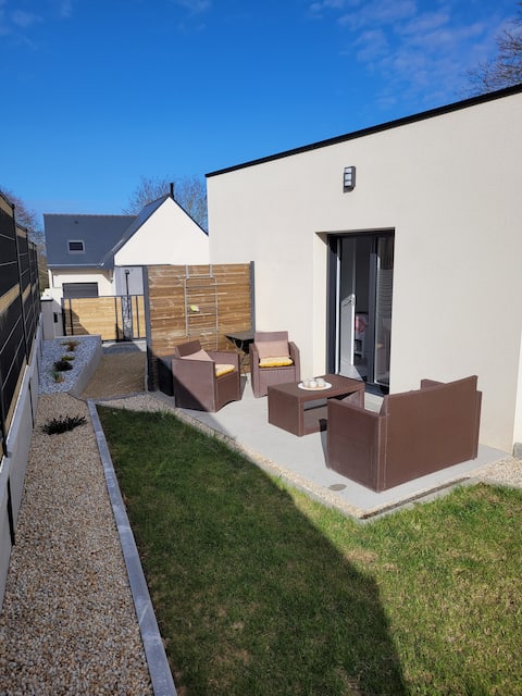 Top performing Airbnb: Charming studio on the pink granite coast in Perros Guirec