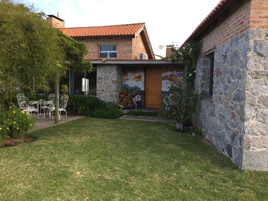 ACCESO A LA CASA
